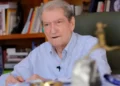 Sali Berisha nxjerr emrat e 3 gazetarëve që bashkëpunonin me Vlora Hysenin