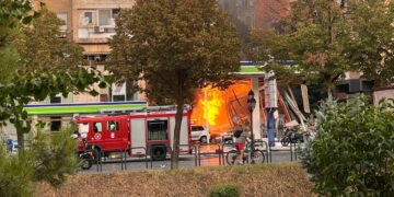 Detaje nga shpërthimi i karburantit në Tiranë. Shembet godina njëkatëshe, 3 të plagosur