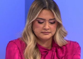 Pas divorcit të bujshëm, Neda Balluku nuk takon djemtë e saj? Postimi prekës: Mami dhe shtëpia presin gjithmonë