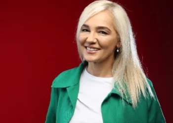 U shfaq në videot e Adi Hilës/ Reagon për herë të parë Monika Lubonja: Nuk turpërohem për dashurinë që kam dhenë por..